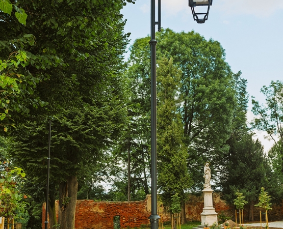 CL_Ząbkowice_kościół_001.jpg